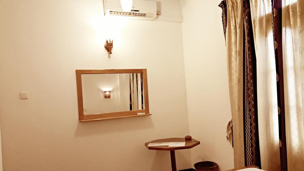 Sweden Inn Guesthouse Hikkaduwa Habitación foto