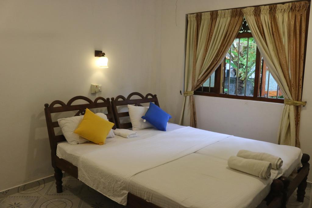 Sweden Inn Guesthouse Hikkaduwa Habitación foto